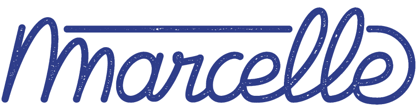 Logo manuscrit bleu Marcelle avec ligne horizontale